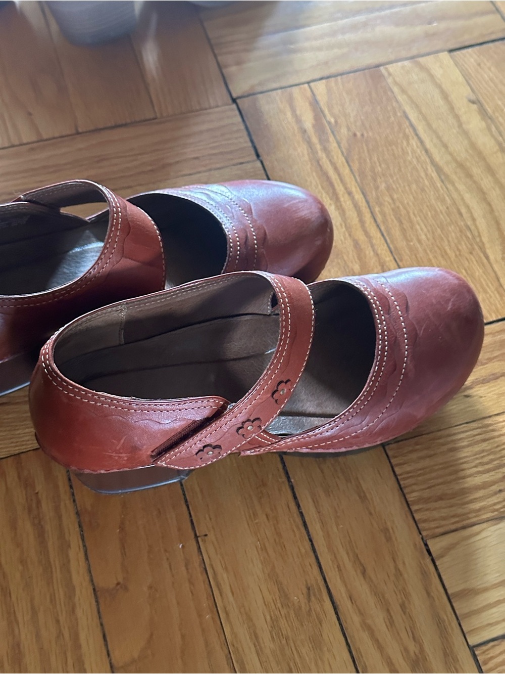 Women’s Mary Jane Dansko’s Size 38 - Picture 2 of 4